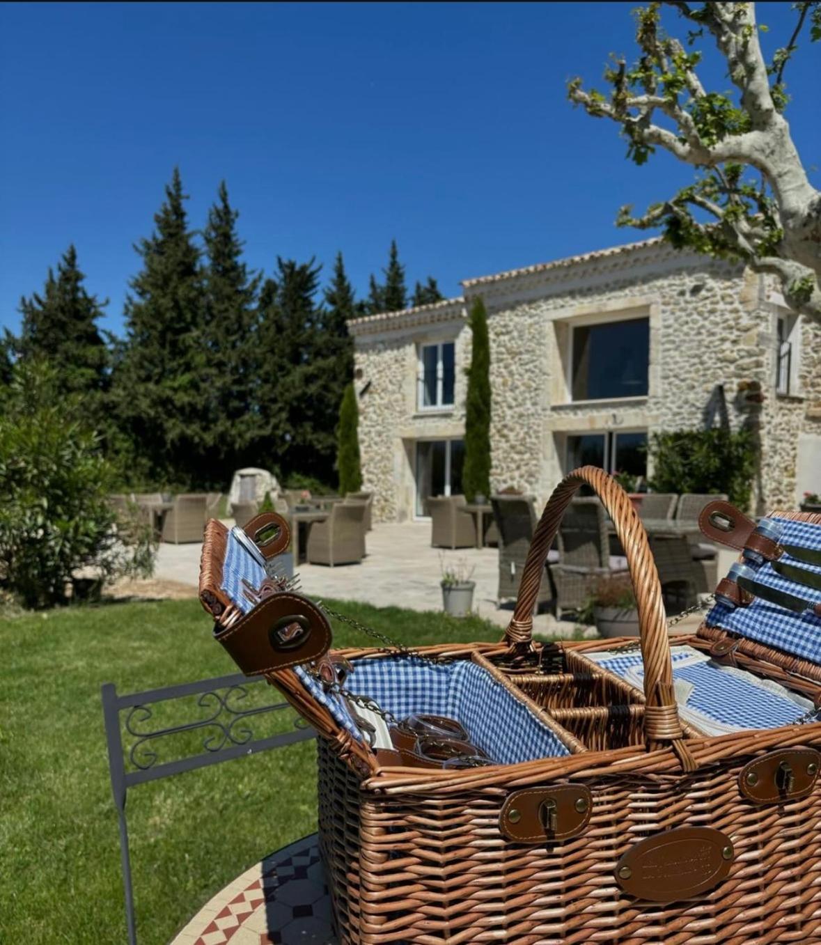 La Petite Plaine Hotel Clansayes Bagian luar foto