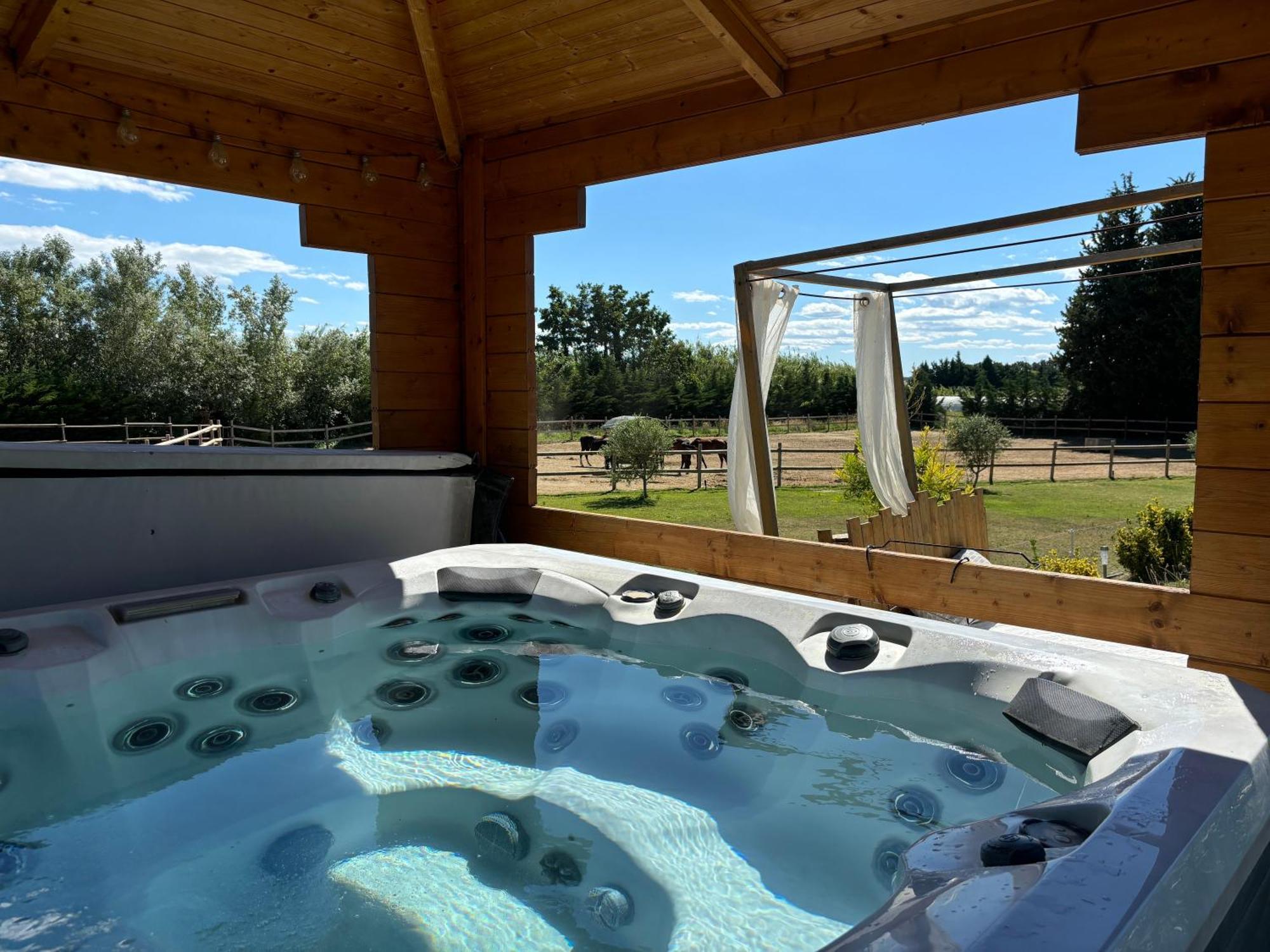 La Petite Plaine Hotel Clansayes Bagian luar foto