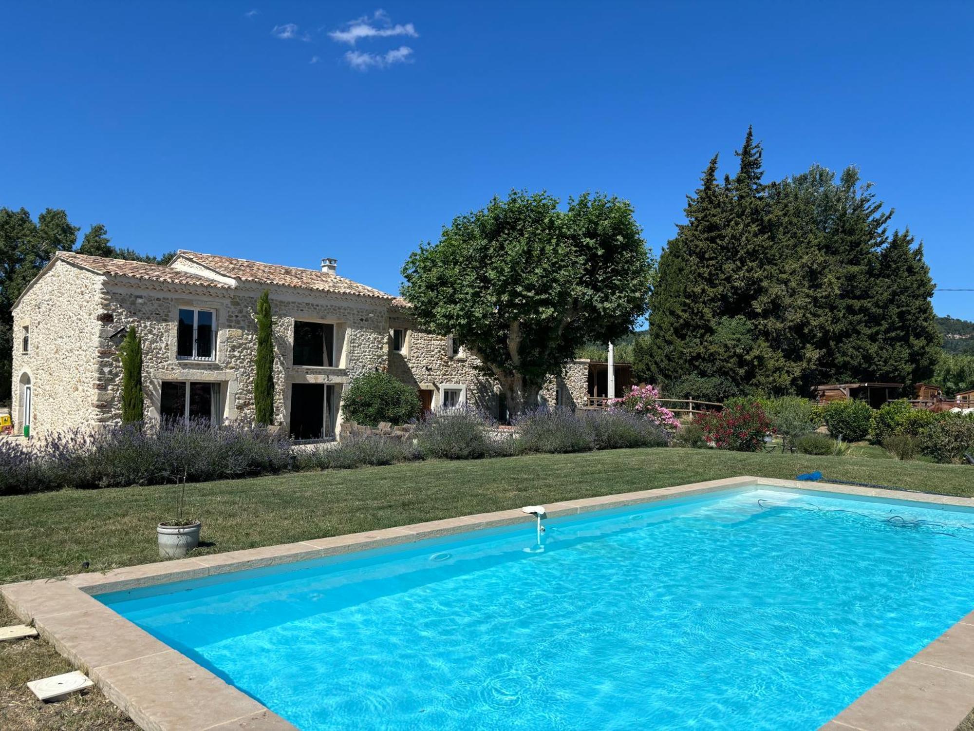 La Petite Plaine Hotel Clansayes Bagian luar foto